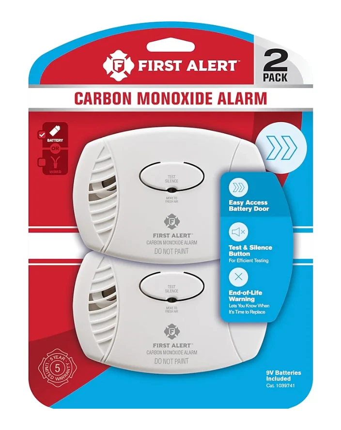 Paquete de 2 detectores de monóxido de carbono First Alert CO400CN2 alimentados por batería Foto 1 de 4