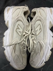 Size 8.5- New Balance 530 Off White Used - Picture 1 of 5