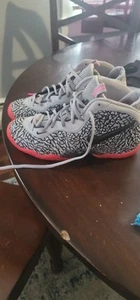 Nike Air Foamposite Pro Elephant Print Pink Sneaker  Size 7Y - Picture 1 of 3