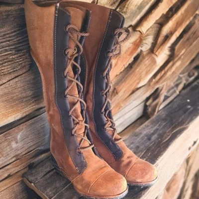 Sorel Cate the Great Botas Altas 8 Cuero Gamuza, Con Cordones, Negro/Tostado Foto 1 de 4