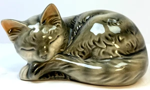 Statuina gatto addormentato Goebel Germania 5,5 pollici porcellana vintage grigio tabby - Foto 1 di 8