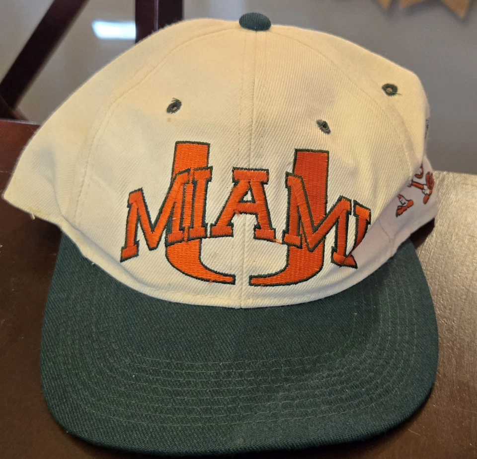 Sombrero Snapback Vintage Universidad de Miami Estilo Años 90 Difícil de Encontrar Foto 1 de 4