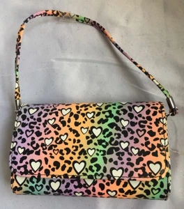 GIRLS RAINBOW HEART FAUX LEATHER PURSE-NEW - Picture 1 of 3