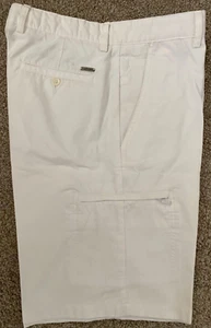 EUC MENS GREG NORMAN GOLF SHORTS, SZ. 32 COTTON/POLY - Picture 1 of 4