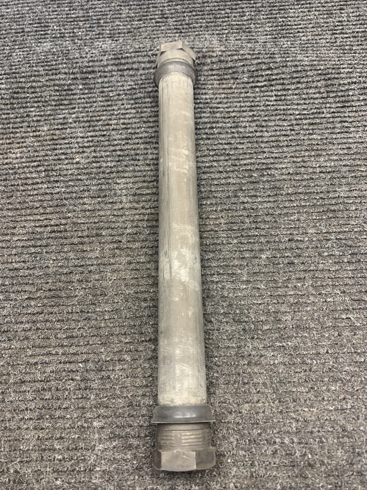 Kit de eje de brazo de control de suspensión delantero inferior XRF K6147 NUEVO DE STOCK fuera de caja Foto 1 de 4