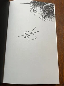 Bury Our Bones in the Midnight Soil By V. E. Schwab SIGNED 1st HB Brand New 2025 - Picture 1 of 5