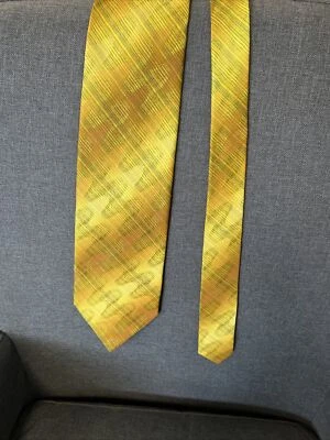 Vintage 1970's Wemlon By Wembley Necktie Yellow Brown & Green Abstract Tie - Image 1 of 4