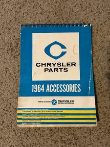 Chrysler Plymouth 1964 concesionario accesorios de pie pantalla página abatible. - Imagen 1 de 9