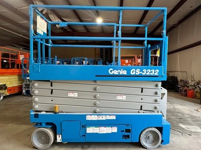 Elevador de tijera eléctrico Genie GS-2632 2014 Genie Manlift plataforma interior elevador Foto 1 de 4