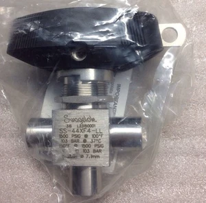 Swagelok 3-Way Ball Valve 1/4" FNPT, SS44XF4LL, SS-44XF4-LL, Shipsameday Q#3 - Picture 1 of 9