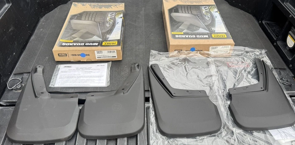Guardabarros delanteros traseros Husky 58201 59201 para Chevrolet Tahoe 2015-2020 Foto 1 de 1