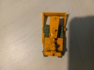 MATCHBOX  Series 1-75. No 18 - C2. Caterpillar Bulldozer. 1961