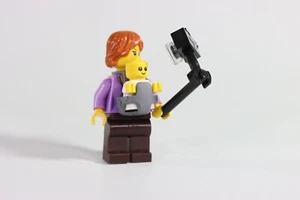 LEGO® City Minifigure Mother Baby Selfie Stick Baby Carrier  - Picture 1 of 8