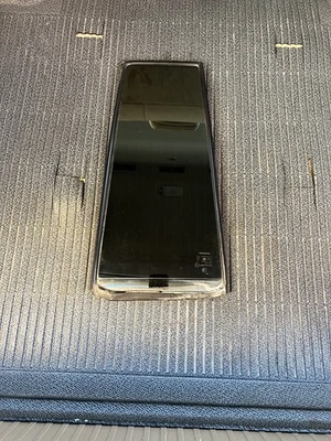 REAR LEFT PASSENGER DOOR QUARTER GLASS WINDOW FOR TOYOTA LANDCRUISER LC100 - Image 1 of 4