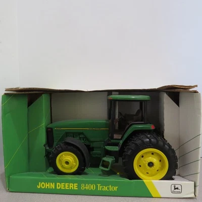Ertl John Deere "8400" Tractor  Colletor Edition  1/16 JD-5786-10CA-B - Image 1 of 4