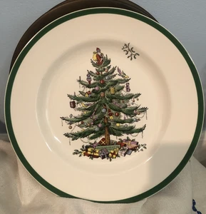Spode England Christmas Tree 10.5” Dinner Plates Green Rim S3324-7  23 - Picture 1 of 4