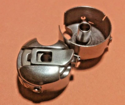 Estuche de bobina para máquina de coser comercial industrial Consew muchos modelos Foto 1 de 4