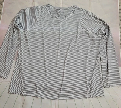 Top manga larga a rayas grises y blancas Athletic Works para mujer talla 3XL (22) Foto 1 de 4