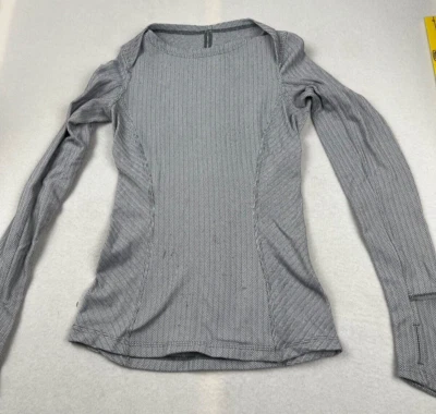 Lululemon 银色运动服长袖毛衣,尺寸 2 — 第 1/4 张图片