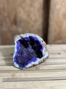 STUNNING  AMETHYST CUT  CRYSTAL QUARTZ - Picture 1 of 4