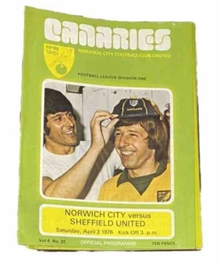 NORWICH CITY V SHEFFIELD UNITED - DIVISION ONE - 3/4/1976 - Foto 1 di 1