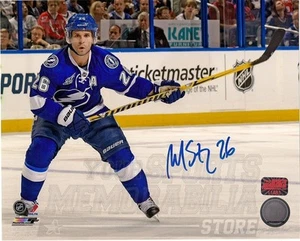 Martin St. Louis Tampa Bay Lightning Signed Autographed Home Action 8x10 - Picture 1 of 1