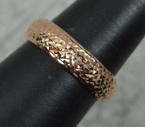 Lightweight Hallmarked 9 Carat Rose Gold Textured Band 5.3mm - Picture 1 of 7