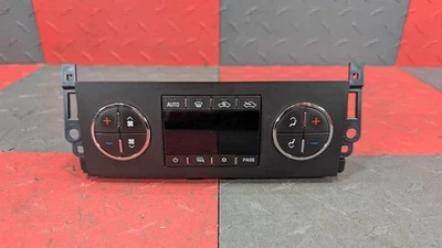 08-11 Silverado Sierra Automatic Climate Temperature Controls (OEM 25936131) - Image 1 of 4
