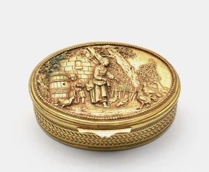 Box Jewelry Brass Pattern Engraved Scene Of Countryside Interior Padded - Picture 1 of 9