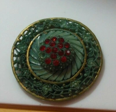 Hebilla de cinturón o clip de bufanda vintage de plástico y diamantes de imitación rojos color verde azulado Foto 1 de 3