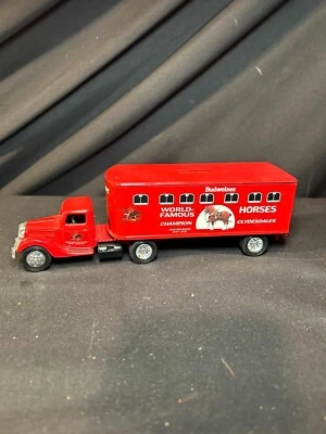 Vintage Ertl Budweiser World Famous Clydesdales Horse Bank 1941 Ford 1:43 - Image 1 of 4