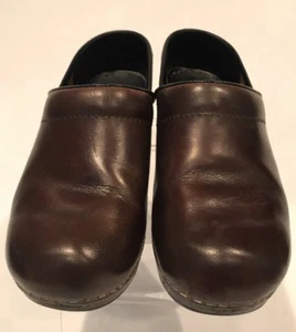 Zuecos de cuero profesionales Dansko marrón oscuro para mujer - talla 37 EE. UU. 6,5-7 - Imagen 1 de 12