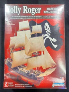 Lindberg Jolly Roger Pirate Ship Plastic Model Kit 16" 1/130 Scale No.70874 - Picture 1 of 2