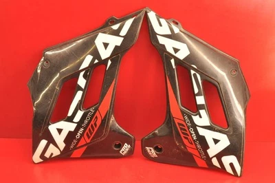 Radiador izquierdo derecho EC300 EC 200 250 300 2001 gasolina tanque cubierta plástico Foto 1 de 4