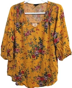 Torrid 2 , 2X yellow floral ruched v neck round hem stretch half sleeve top - Imagen 1 de 6