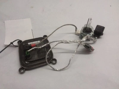 2005-2013 Chevy Corvette Passenger Right Headlight Module 37591401 35XT52D1 - Image 1 of 4