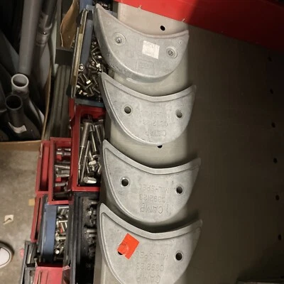 392123 Exhaust Housing Anode for Johnson/Evinrude & Camo For 4 - Image 1 of 3