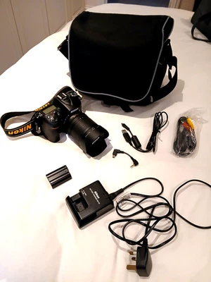 Nikon D7100 in near MINT condition 18-105zoom Nikon bag–Only 1,240 Shutter count - Image 1 of 4