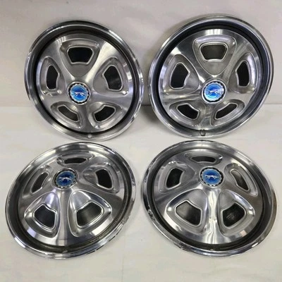 Tapacubos Mercury Cougar 1969-70 14 pulgadas de acero inoxidable OEM Fomoco Foto 1 de 4