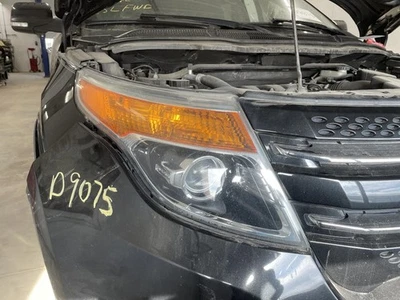 Conjunto de faros derechos usados se adapta a: Ford Explorer 2015 base halógeno sin policía p Foto 1 de 4