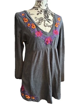 Túnica/playa bordada JWLA cubierta etiqueta gris talla grande Foto 1 de 4