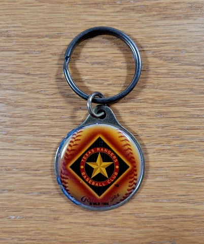 TEXAS RANGERS Vintage 1994 Team Logo MLB Baseball Metal Key Ring Key Chain Cover