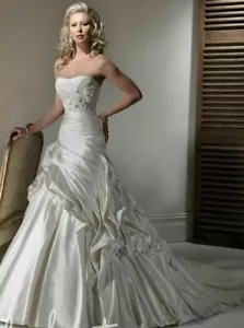 Maggie Sottero Size 8 Wedding Dress Saratoga Brand New including underskirt - Picture 1 of 10