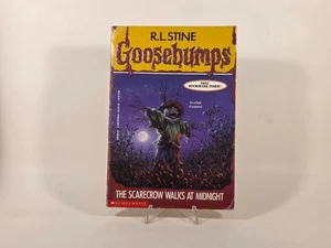 Goosebumps The Scarecrow Walks at Midnight  True 1st Print/1st Ed by R. L. Stine - Bild 1 von 3