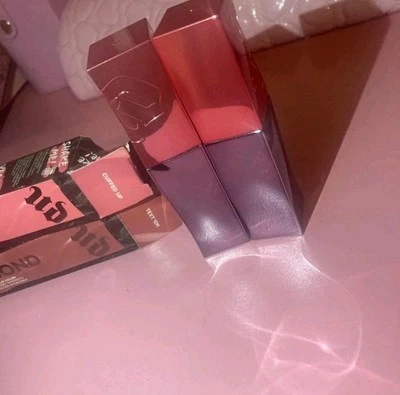 Color de labios líquido Urban Decay Vice Lip Bond Foto 1 de 3