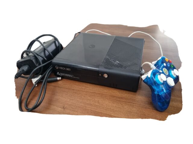 Xbox 360 4gb Preto + 1 Controle + Kinect + 1 Jogo