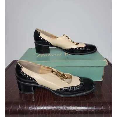 Mocassim Oxford anos 1960 dobra e preto salto bloco Joyce Califórnia sem cadarços - Imagem 1 de 4