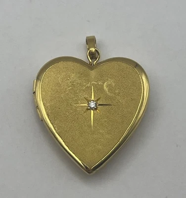 Colgante medallón corazón oro amarillo 14K Foto 1 de 4