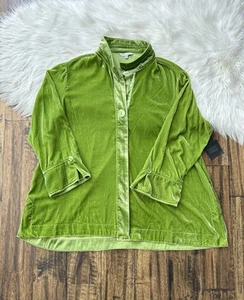 John Mark Size 2X Green Velvet  3/4 Sleeve Hidden Button Front Plum Top NWT - Picture 1 of 9