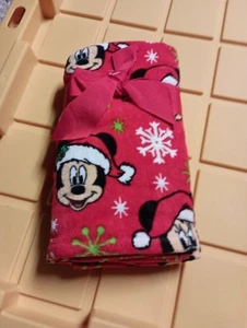 NEW 2 PC SET DISNEY SANTA MICKEY MOUSE RED MULTI COLOR COTTON HAND TOWEL - Picture 1 of 3